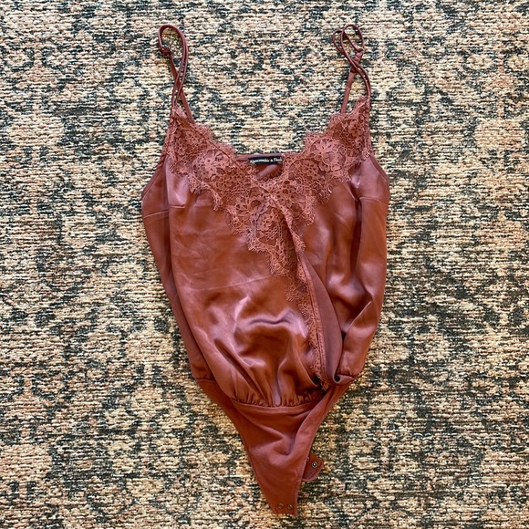 Abercrombie Lace Bodysuit - Picture 2 of 3